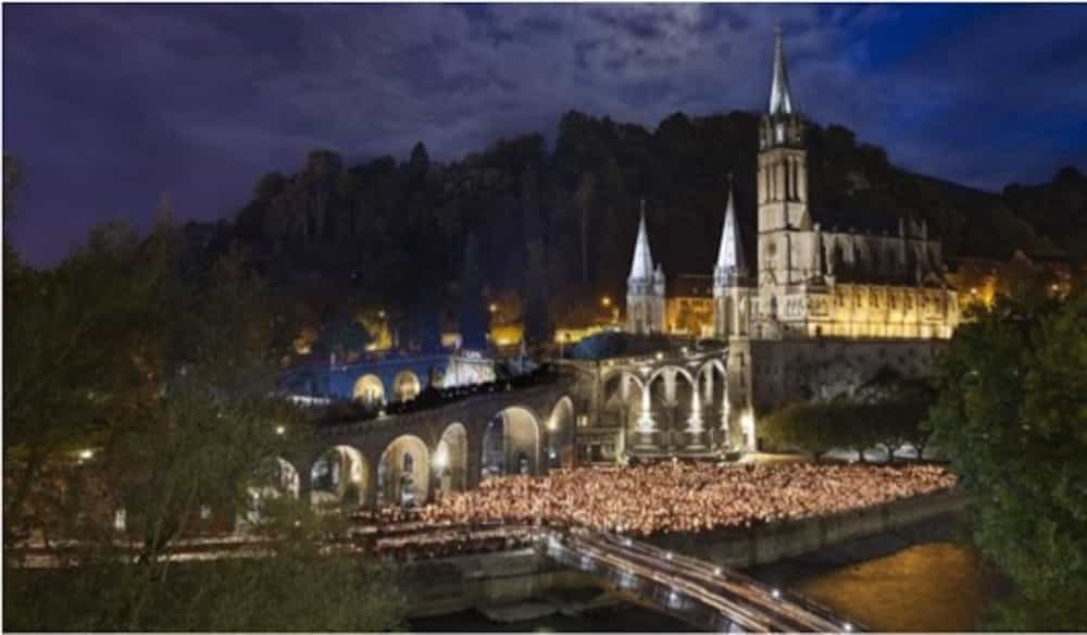 Lourdes, coeur des Pyrénées